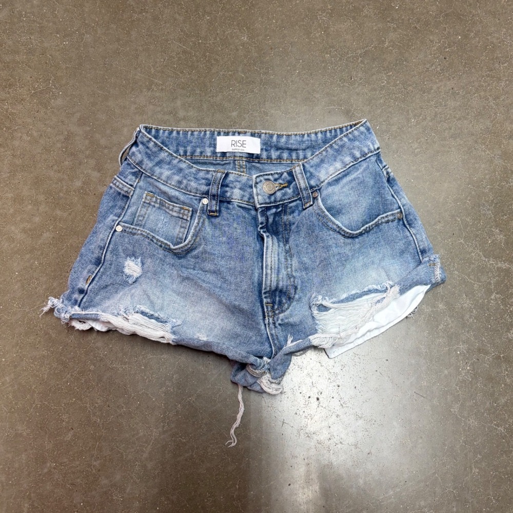 Rise Supply Co Women Medium Acid Wash Distressed Denim Shorts Size 5 RS55S006
